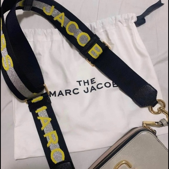 Marc Jacobs snapshot bag used once reason for selling decluttering - Picture 3 of 3